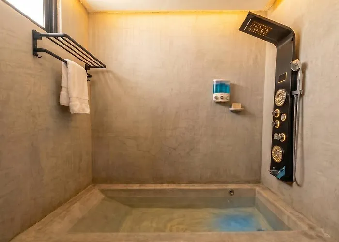 Zihua Mia Boutique Hotel *